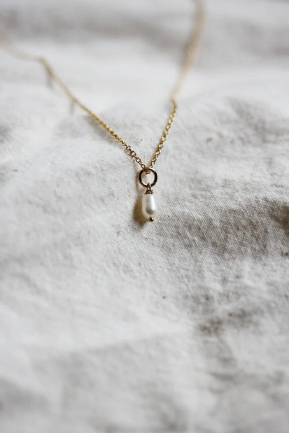 Little Gold - Tiny Pearl Teardrop Necklace